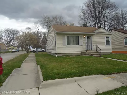 14203 Hendricks Ave, Warren, MI 48089