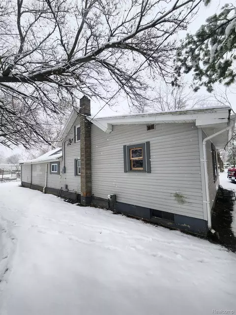 409 Woodard St, Oakley, MI 48649