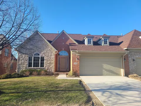 26612 Valhalla Dr #77, Farmington Hills, MI 48331