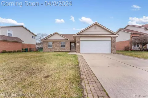 17150 Buckeye Ln, Romulus, MI 48174