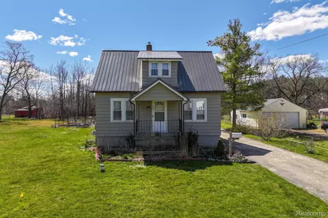 6355 W Court St, Flint, MI 48532