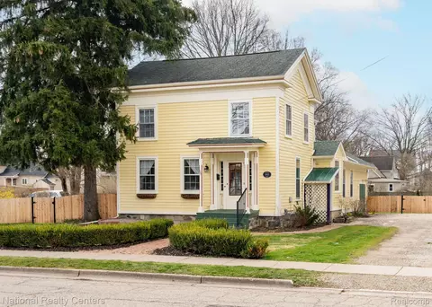 127 Benjamin St, Romeo, MI 48065