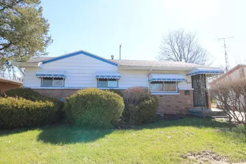 5456 Mendel Berger Dr, Mount Morris, MI 48505