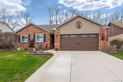 40210 Finley Dr, Canton, MI 48188