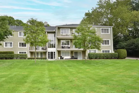 1115 N Old Woodward Ave #55, Birmingham, MI 48009