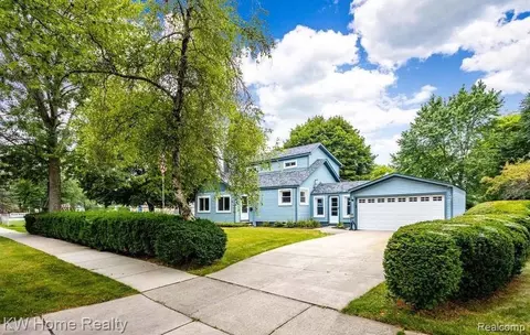 27020 Bennett, Redford, MI 48240