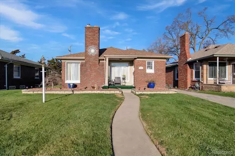 19737 Marlowe St, Detroit, MI 48235