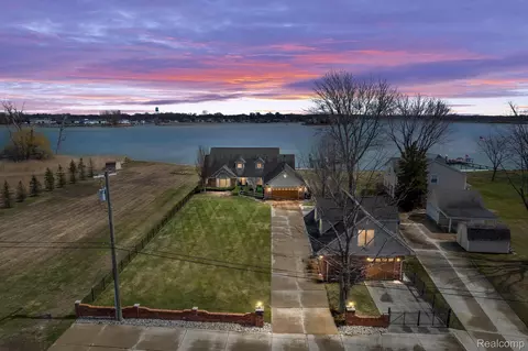 1012 N Channel Dr, Harsens Island, MI 48028