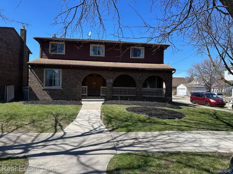 6355 Hartwell St, Dearborn, MI 48126