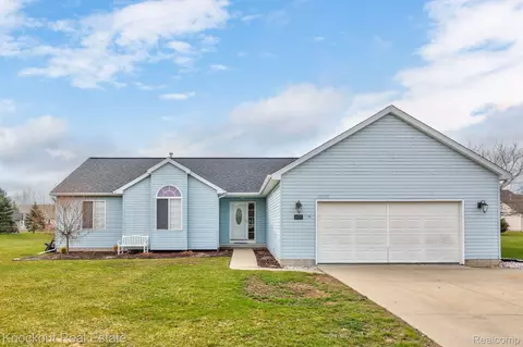 8486 Bellechasse Dr, Davison, MI 48423