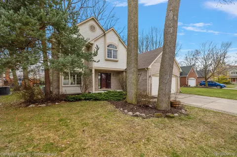 41817 Connerwood, Canton, MI 48187