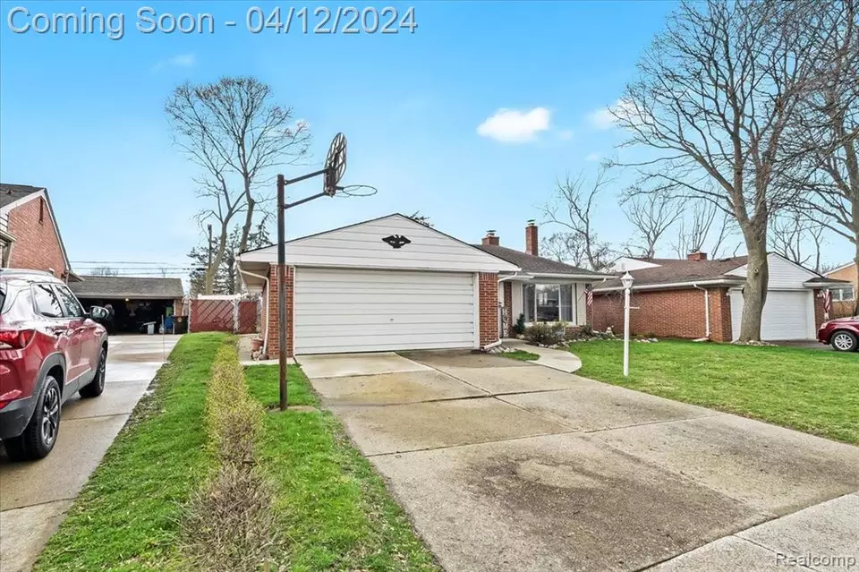 4070 Norwood Dr, Trenton, MI 48183 26 Photos Movoto