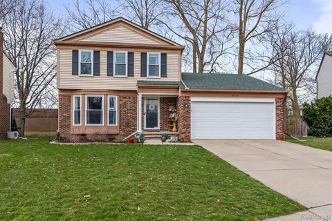 36720 Dartmouth Dr, Westland, MI 48185