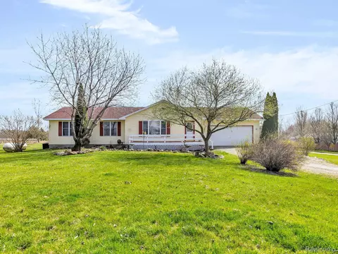 9449 Crofoot Rd, Iosco, MI 48836