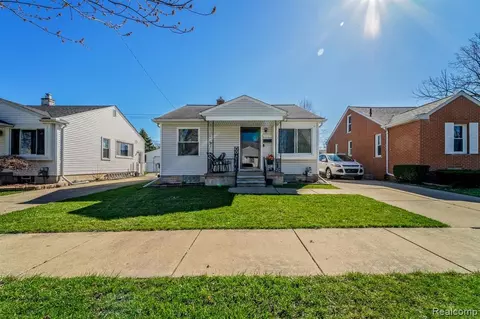 3451 15th St, Wyandotte, MI 48192