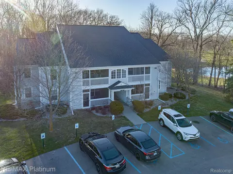 12258 Saint Andrews Way 122 13 Way #122, Fenton, MI 48430