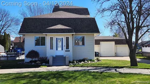 38850 Pardee St, Harrison Township, MI 48045