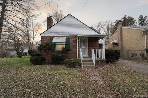 22042 Curtis St, Detroit, MI 48219