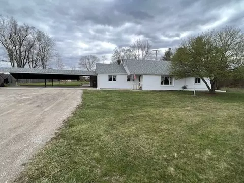 49241 Bemis Rd, Sumpter, MI 48111