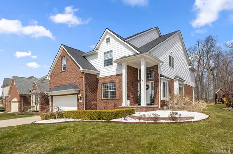12357 Wendover Dr, Plymouth, MI 48170