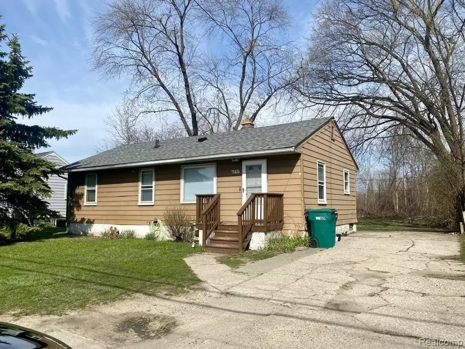 6731 Middlebelt Rd, Romulus, MI 48174 11 Photos Movoto