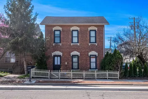 216 Catherine St, Ann Arbor, MI 48104
