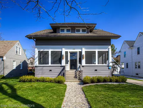 828 W Lincoln St, Birmingham, MI 48009