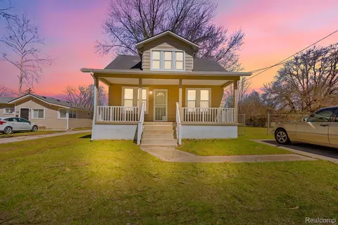 25940 Penn St, Inkster, MI 48141