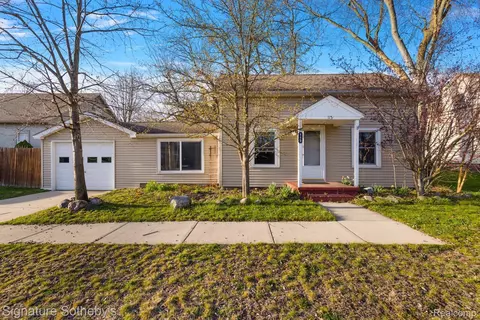 115 E North St, Fowlerville, MI 48836
