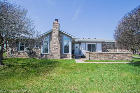 14740 Mulberry Crt Ct, Shelby Township, MI 48315