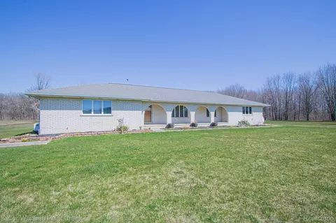 21795 Mcphall Rd, Armada, MI 48005