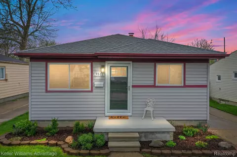 7511 Marian Ave, Warren, MI 48092