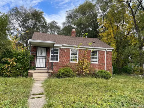 19455 Mccormick St, Detroit, MI 48224