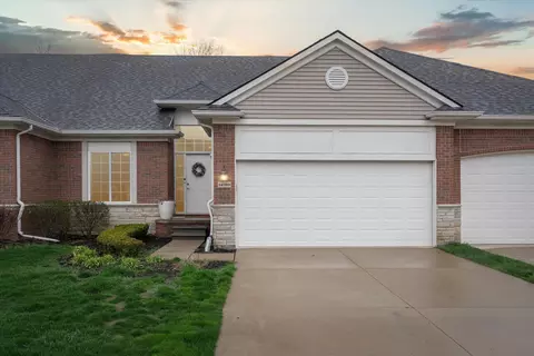 14789 N Park Dr, Shelby Township, MI 48315