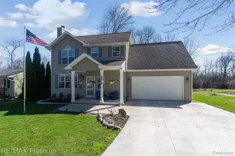 8878 Garfield, Northfield, MI 48189
