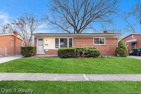 25735 Champaign St, Taylor, MI 48180