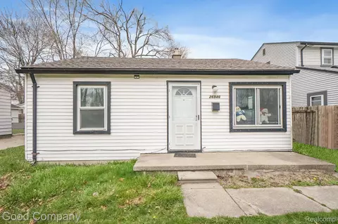 26946 Beverly Rd, Taylor, MI 48180