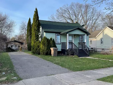 569 California Ave, Pontiac, MI 48341