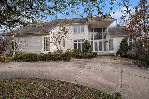 5591 Walnut Ridge Crt Ct, West Bloomfield, MI 48322