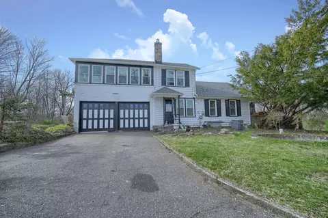31000 Drake Rd, Farmington Hills, MI 48331