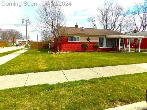 4605 16th St, Wyandotte, MI 48192