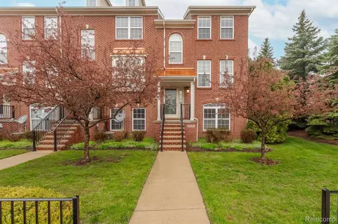 25385 Saint James, Southfield, MI 48075