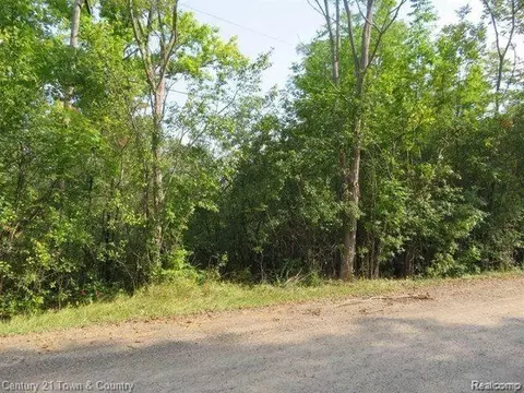 Lot 23 Rockshire Avenue, Farmington Hills, MI 48334