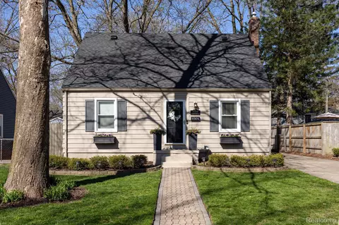 1107 N Blair Ave, Royal Oak, MI 48067