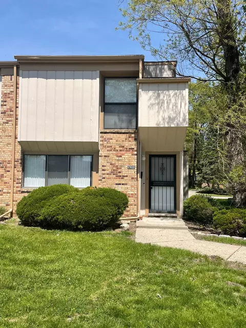 23532 Lahser Rd, Southfield, MI 48033