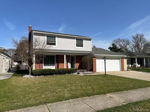 14362 Melrose St, Livonia, MI 48154