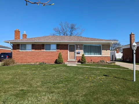 34174 Coachwood Dr, Sterling Heights, MI 48312