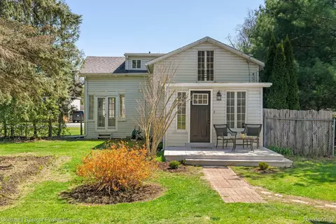 3572 First St, Hadley, MI 48440