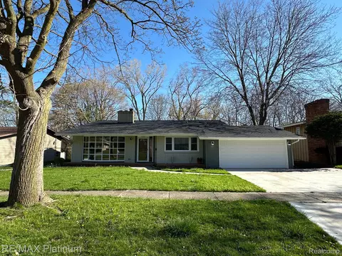 4309 Greenbrook Ln, Flint, MI 48507