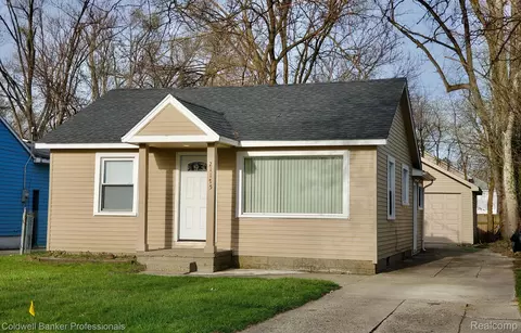 21175 Rensselaer St, Farmington Hills, MI 48336